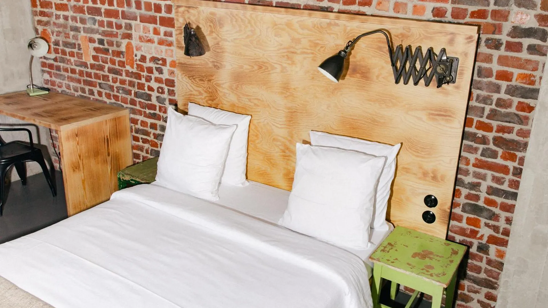 Jam Hotel Brussels Saint-Gilles 3*,